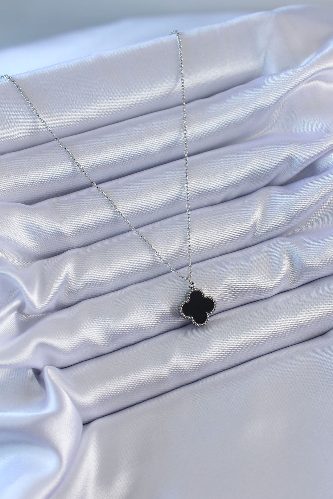 EBJ 316L Stainless Steel Silver Color Black Clover Model Women's Necklace - Hof