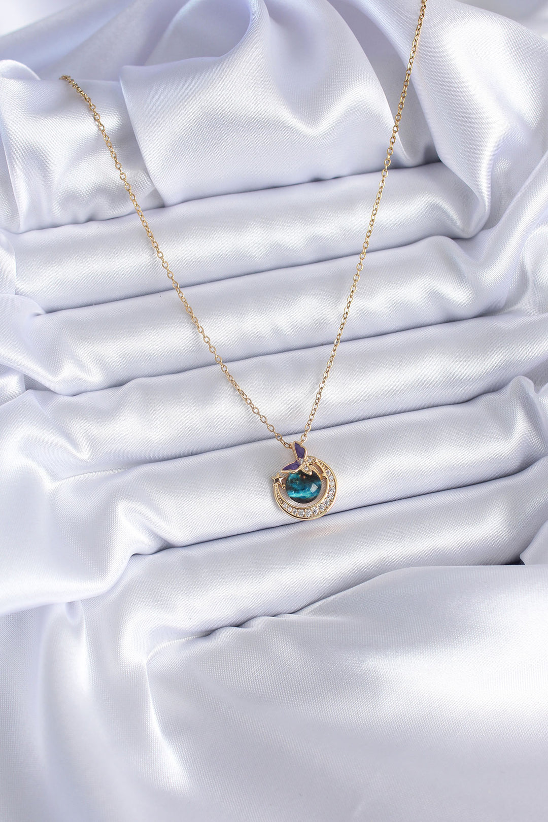 EBJ 316L Stainless Steel Gold Color Crescent Moon Planet Model Women's Necklace with Zircon Stone - Socorro