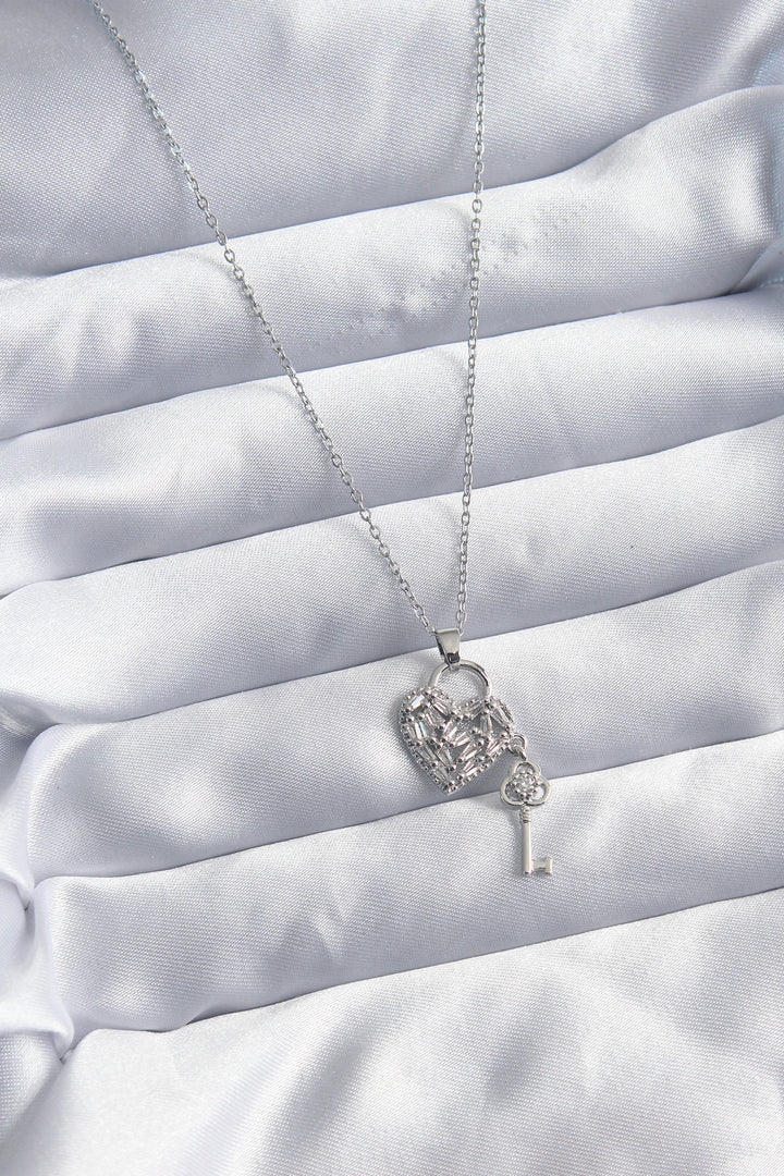 EBJ 316L Stainless Steel Chain Silver Color Zircon Stone Heart & Key Model Women's Necklace - Mainz