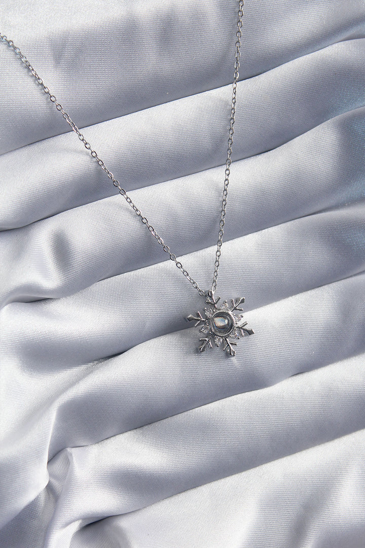 EBJ 316L Steel Gold Color Zircon Stone Snowflake Projection Model Women's Necklace - Beveren