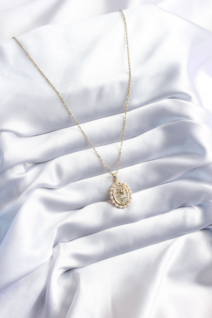 EBJ 316L Steel Gold Color Rose Model Pearl Detail Women's Necklace - Siegen