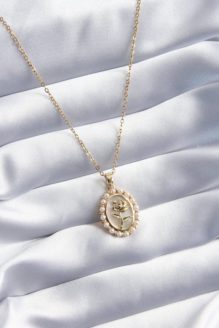 EBJ 316L Steel Gold Color Rose Model Pearl Detail Women's Necklace - Siegen