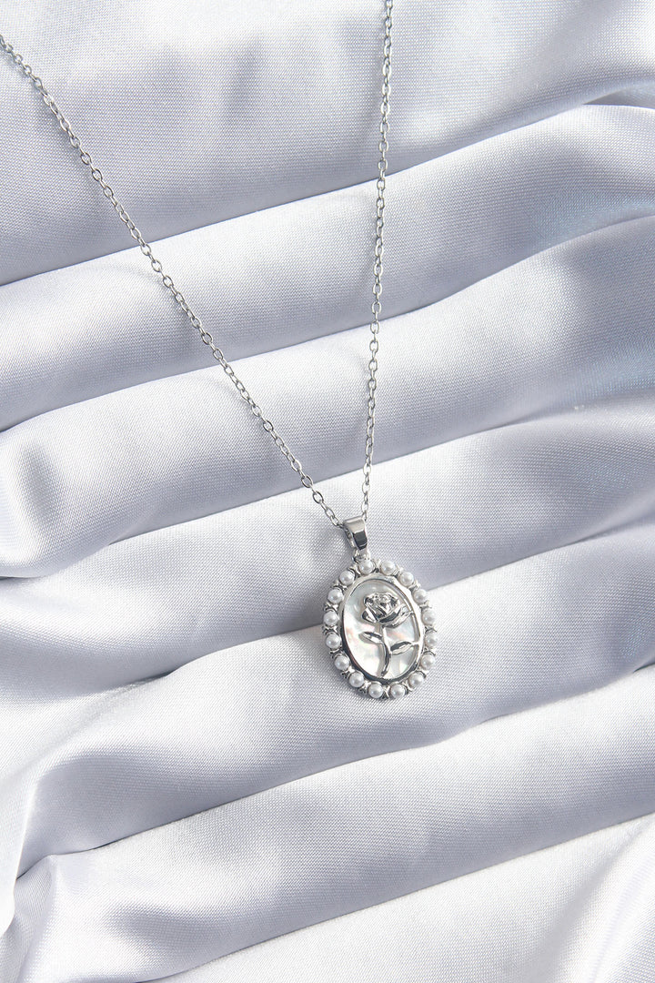 EBJ 316L Stainless Steel Silver Color Rose Model Pearl Detail Women's Necklace - Le Havre