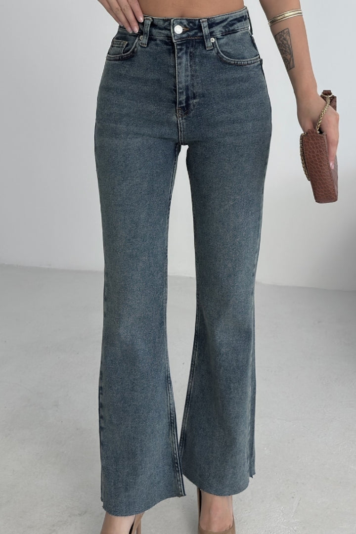 XLJ High Waist Mom Fit Jean with Flared Leg and Fringe Ending Mixed - Winnipeg