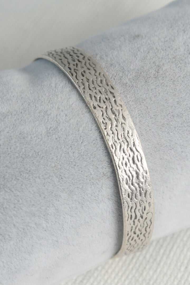 EBJ Authentic Model Silver Color Motif Processing Plate Men's Bracelet - Columbia