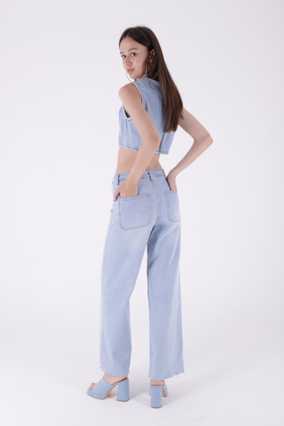 XLJ Wide Leg Palazzo Relaxed Jean with Decorative Front Pockets Mixed - Thornton
