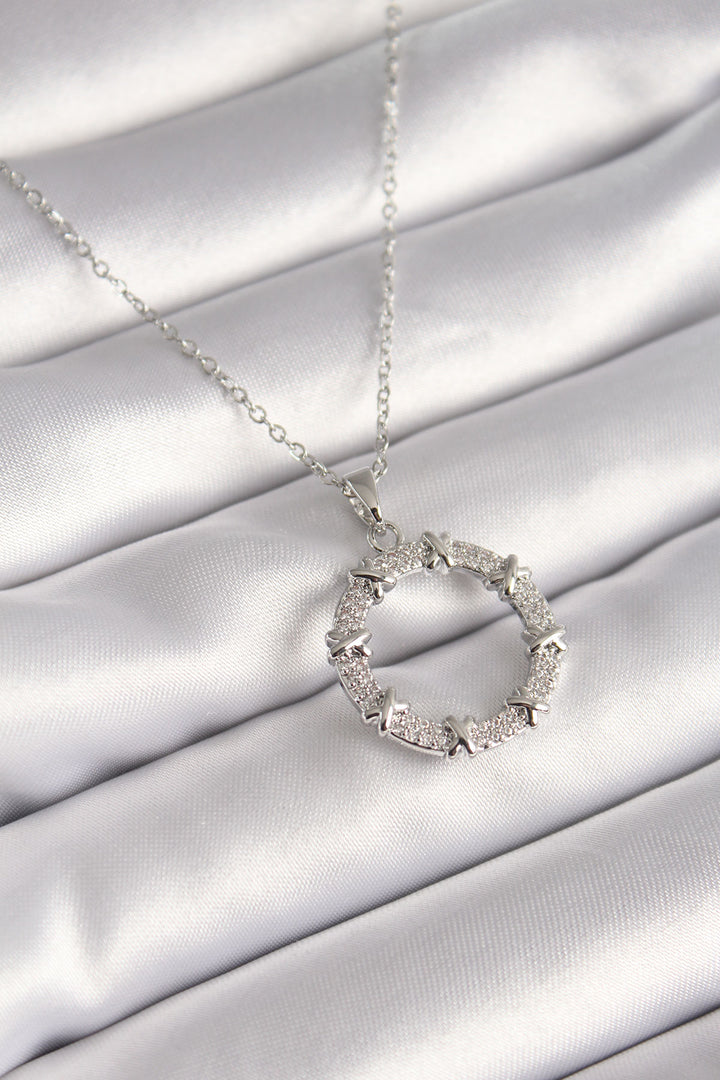 EBJ 316L Stainless Steel Silver Color Chain Zircon Stone XoXo Model Women's Necklace - Surrey