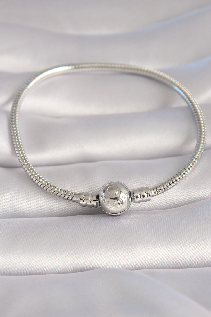 EBJ Rice Silver Color Processing Detail Charm Model Women's Bracelet - Bender