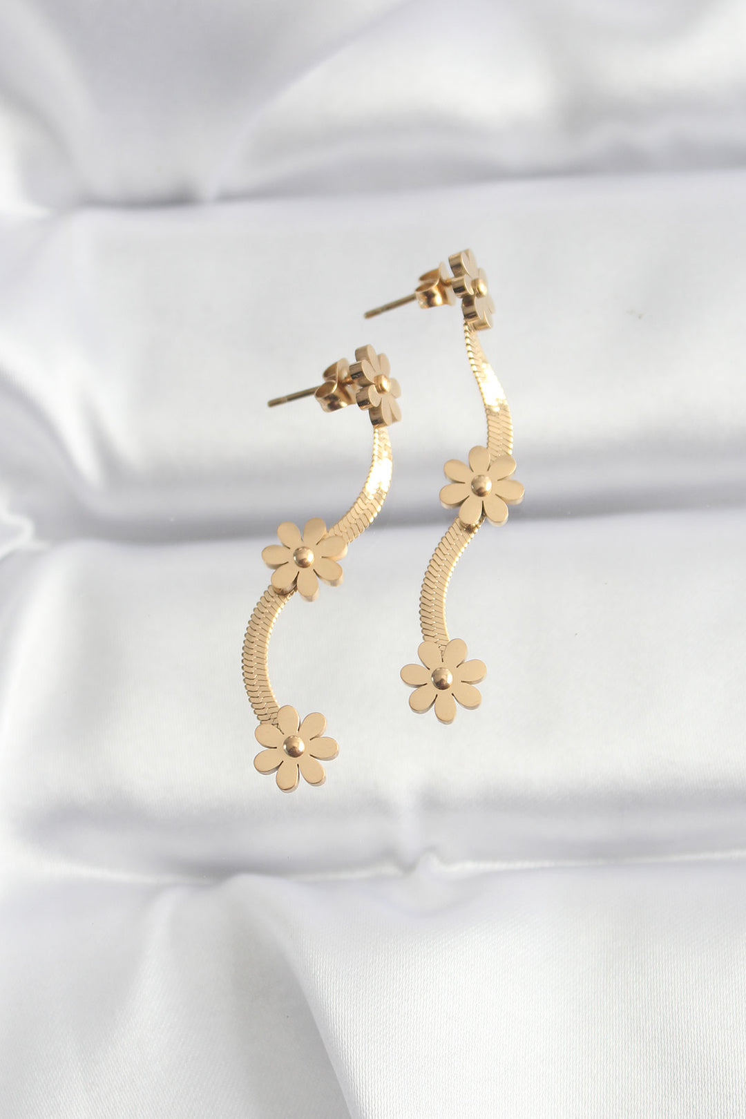 EBJ 316L Steel Gold Color Italian Chain Daisy Earrings - Wageningen