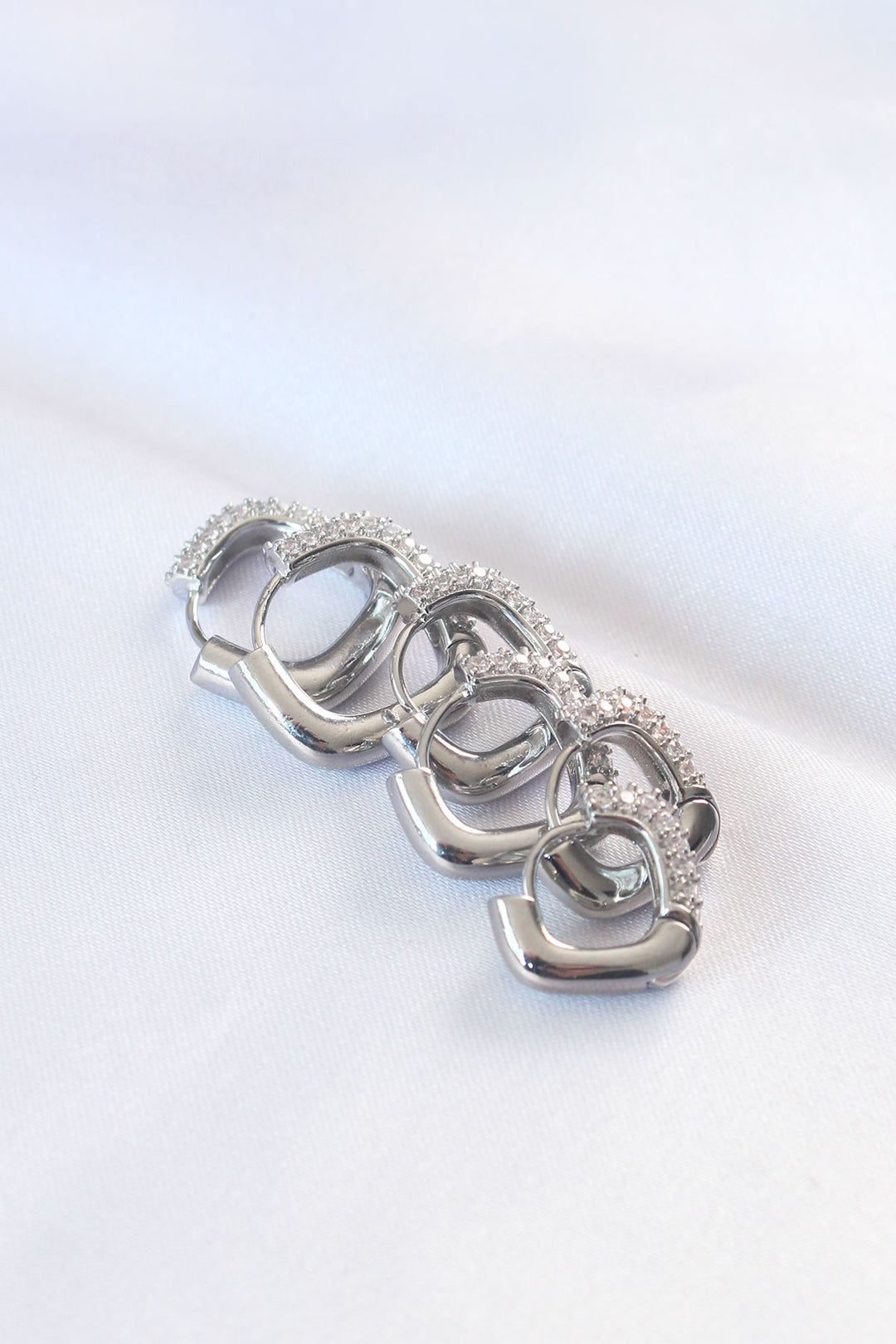 EBJ Silver Color Earrings with Rice Stone - Rowlett