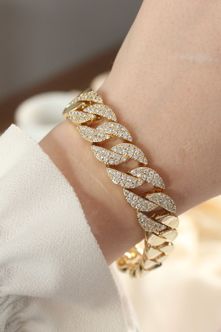 EBJ Vip Series Rice Middle Zircon Stone Gold Color Gourmet Bracelet - Mountain View