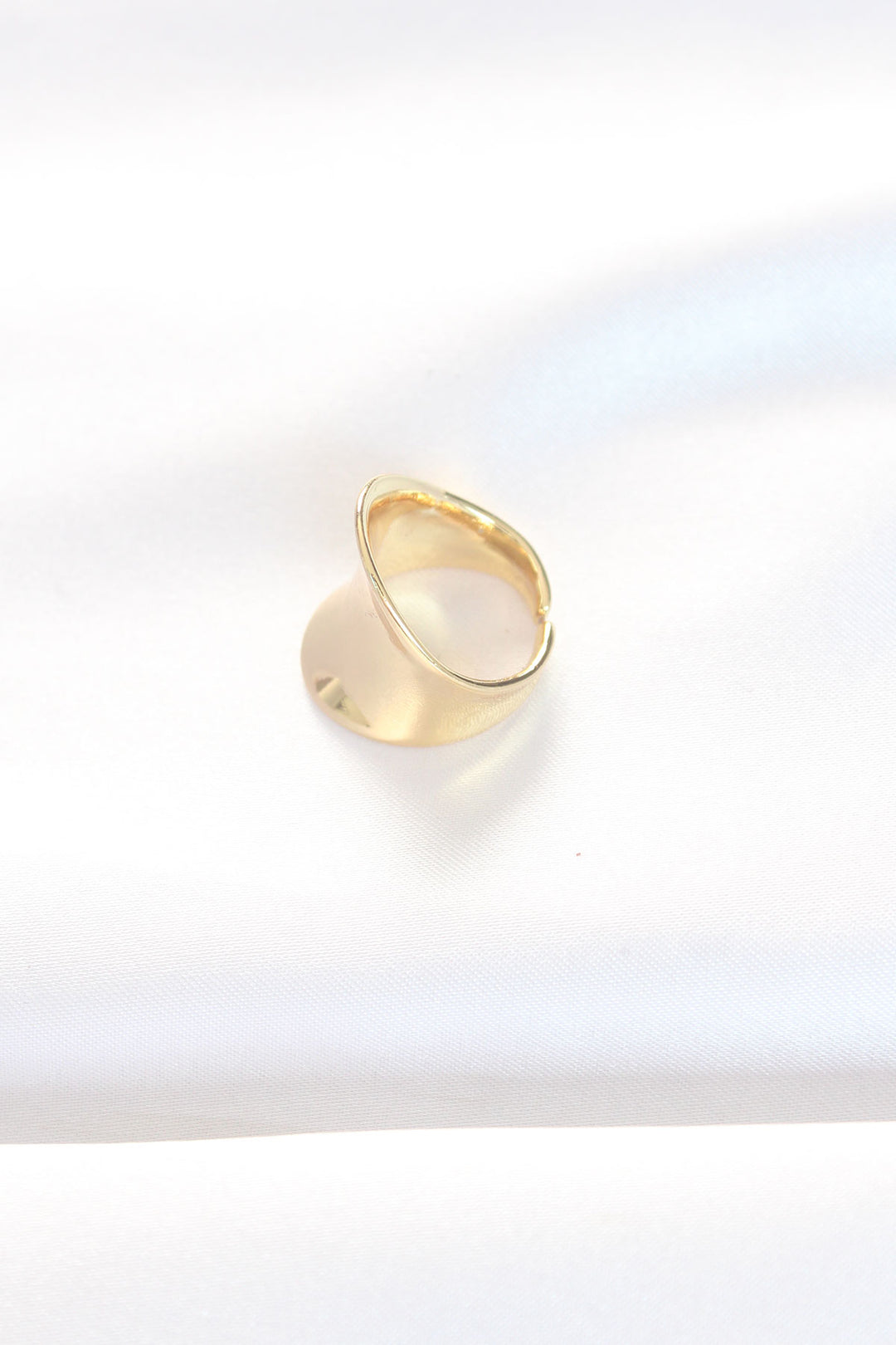 EBJ Gold Color Adjustable Curved Mirror Ring - Capannori