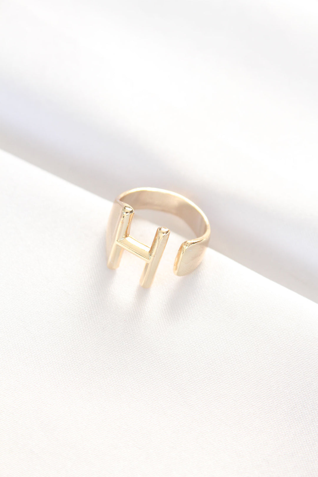 EBJ H Letter Gold Color Adjustable Ring - Sanlúcar de Barrameda