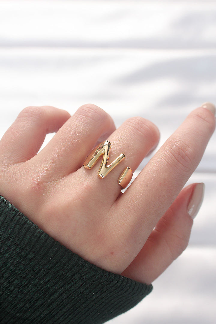 EBJ Adjustable Gold Color Ring with N Letter - Villagarcía de Arosa