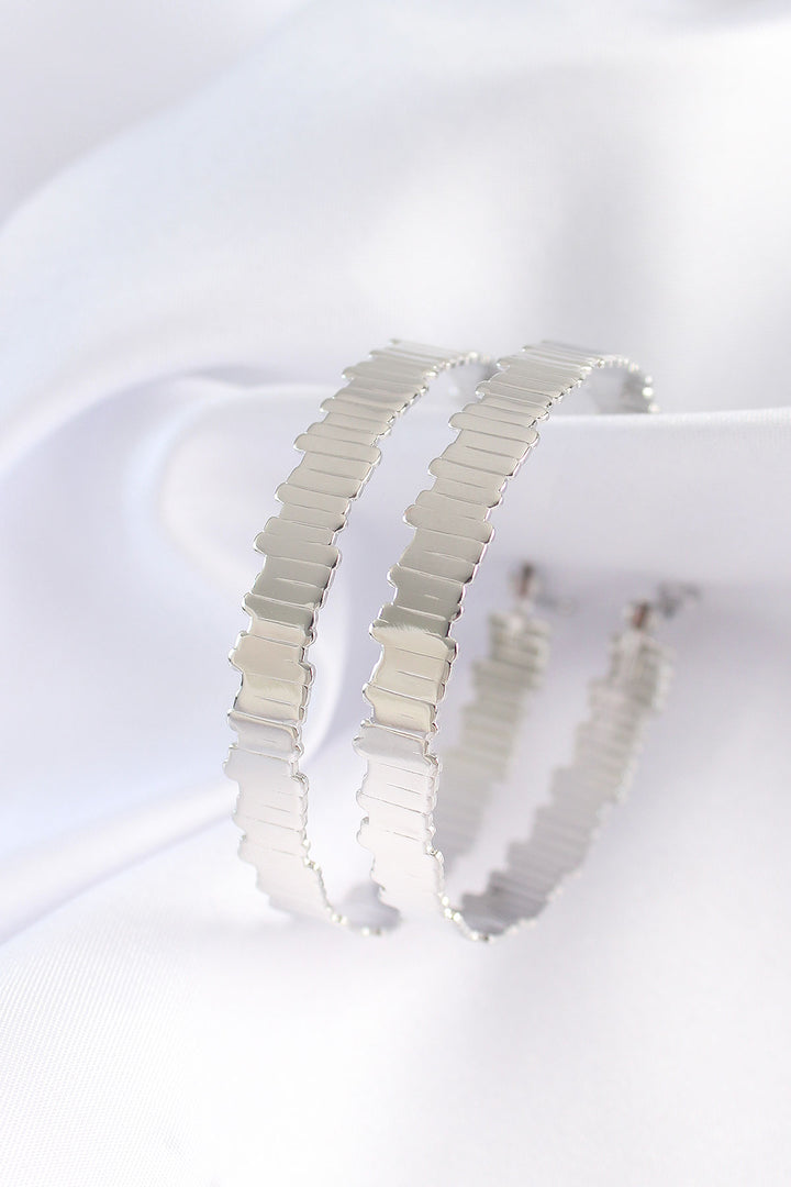 EBJ Rice Silver Color Textured Hoop Earrings - Carpi