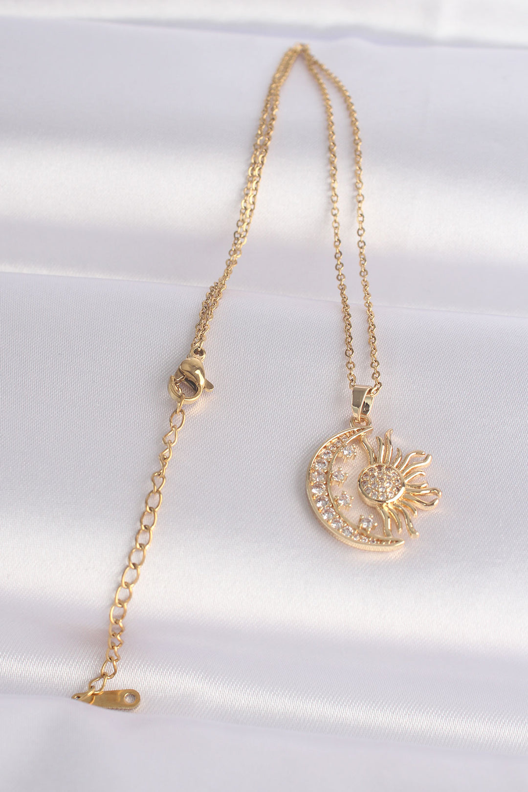 EBJ 316L Steel Chain Gold Color Sun Detail Moon Necklace with Zircon Stone - Vitrolles