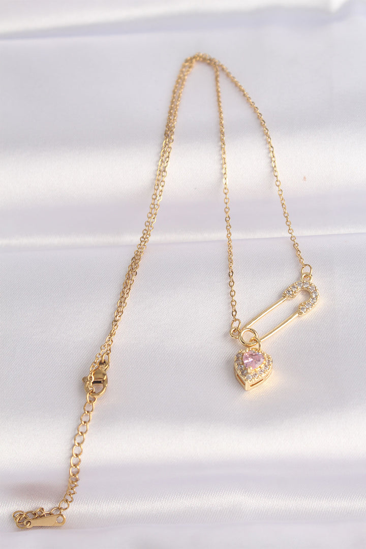 EBJ 316L Steel Chain Gold Color Zircon Stone Heart Detail Safety Pin Designed Necklace - Wilmington