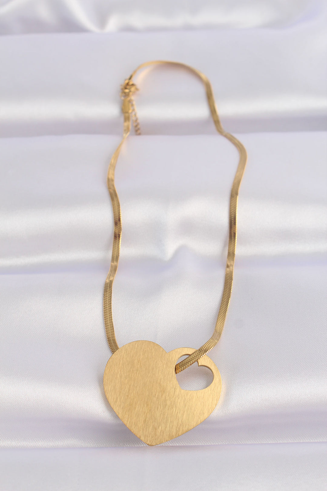 EBJ 316L Stainless Steel Italian Chain Gold Color Flat Plate Heart Necklace - Brunswick