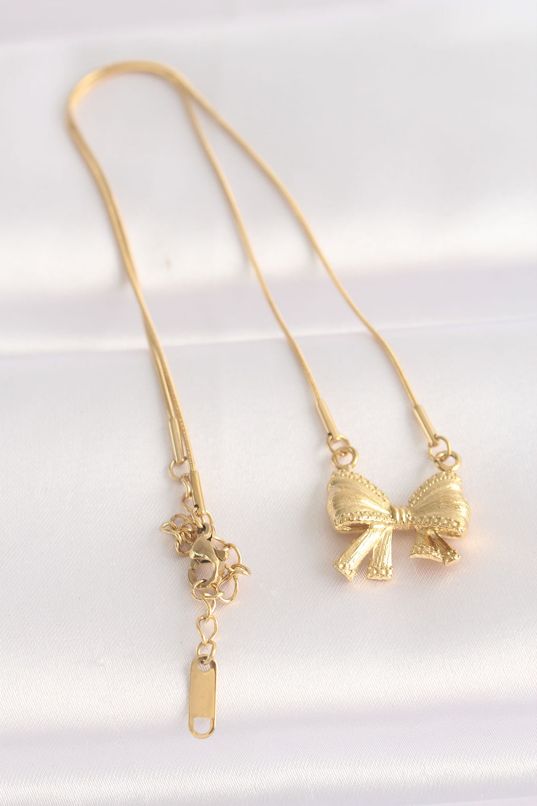 EBJ 316L Steel Chain Gold Color Bow Necklace - Quinte West