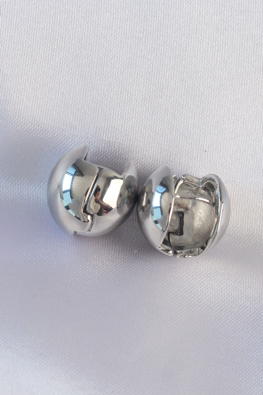 EBJ Rice Silver Color Hollow Minimal Bead Earrings - Offenburg