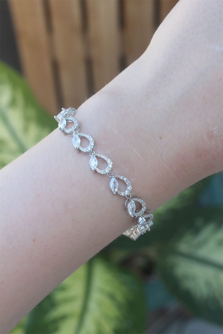 EBJ Vip Series Silver Color Barley Model Bracelet with Rice Zircon Stone - Cuneo