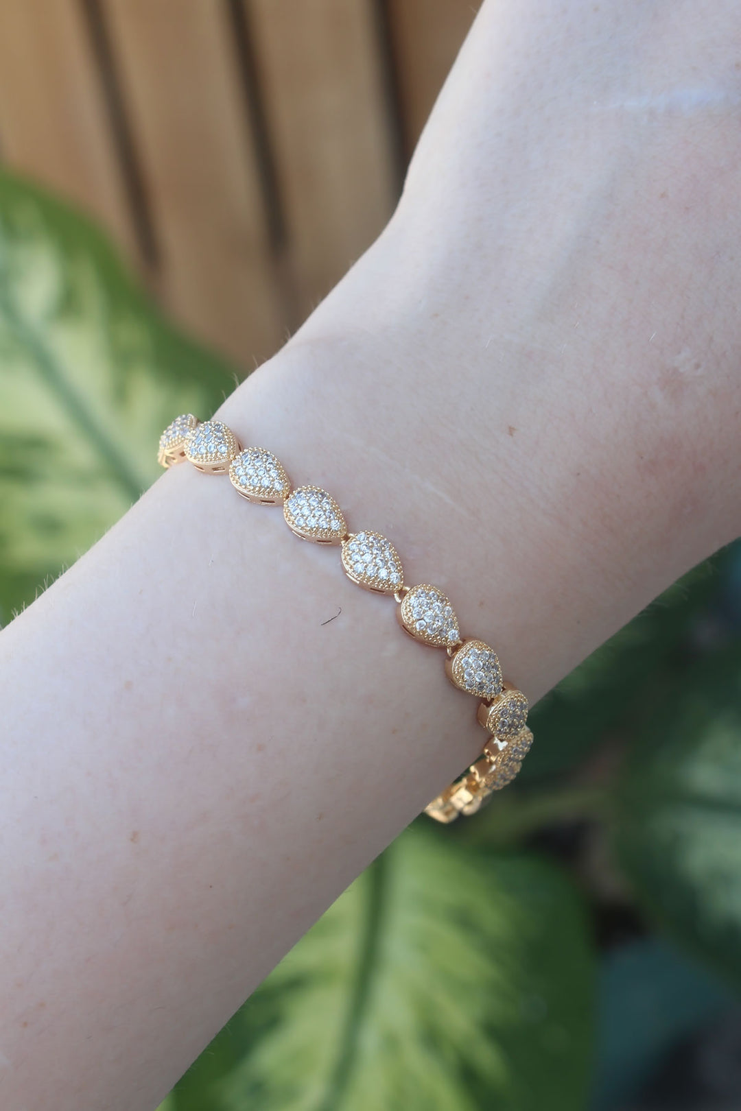 EBJ Vip Series Gold Color Drop Model Bracelet with Rice Zircon Stone - Niort