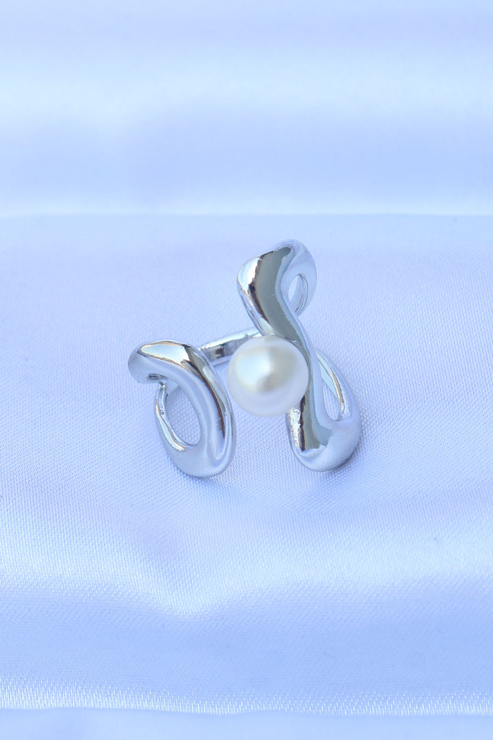 EBJ Adjustable Silver Color Rice Pearl Ring - Azusa