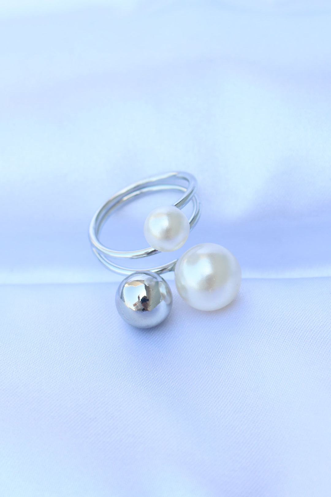 EBJ Adjustable Silver Color Rice Pearl Ring - Queluz