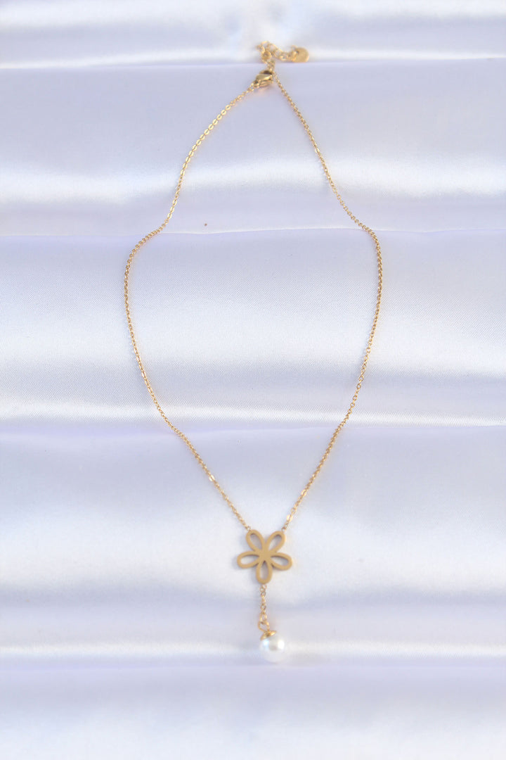 EBJ 316L Steel Chain Gold Color Pearl Detail Flower Necklace - Soest