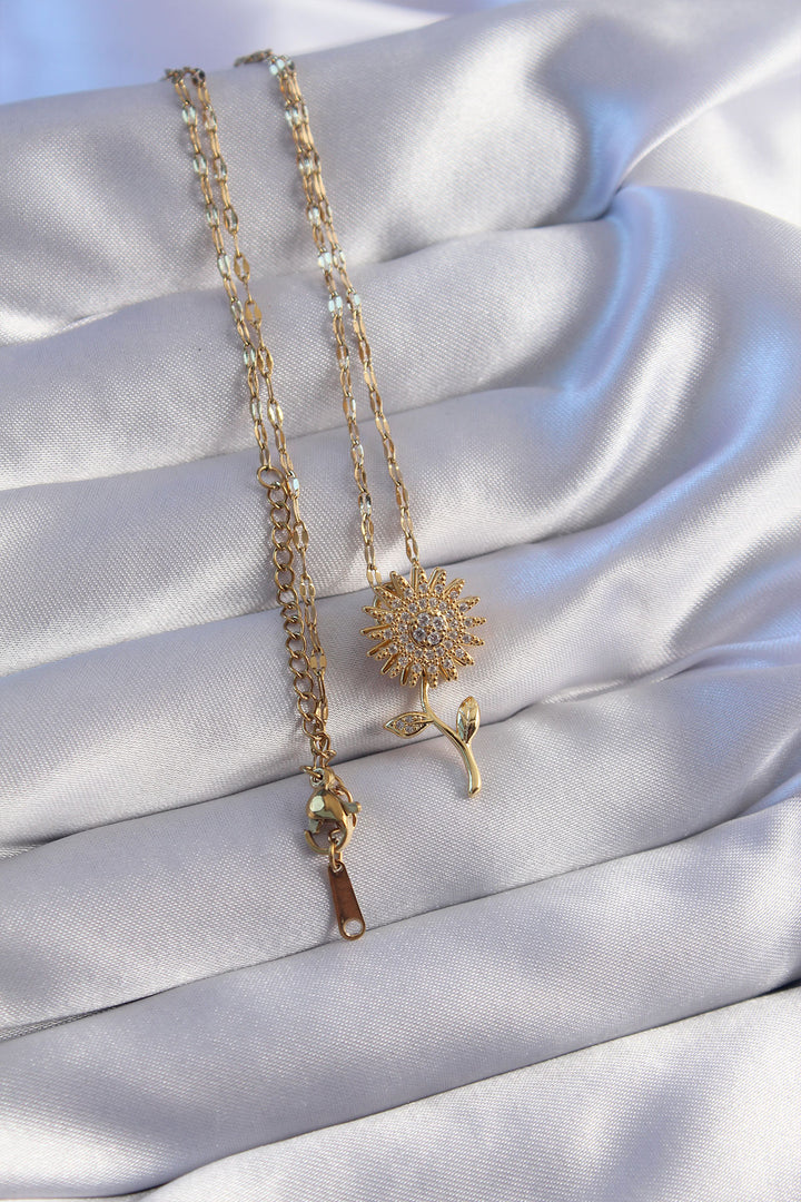 EBJ 316L Stainless Steel Chain Gold Color Zircon Stone 2-Piece Daisy Necklace - Waukegan