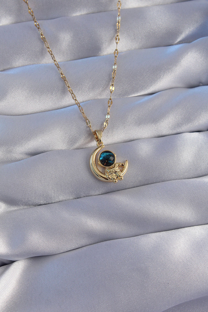 EBJ 316L Stainless Steel Chain Gold Color with Zircon Stone Moon and Astronaut Figure Planet Necklace - La Louvière