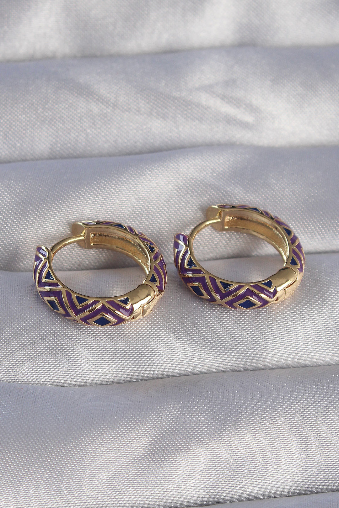 EBJ Gold Color Rice Grain Purple Ethnic Patterned Hoop Earrings - Tynaarlo