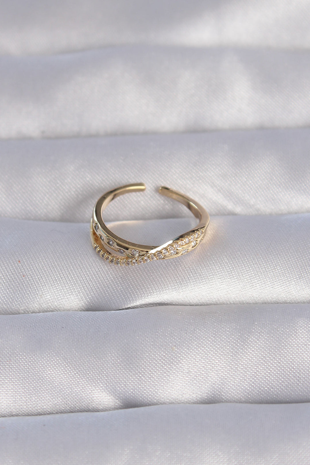 EBJ Adjustable Ring with 2 Pieces of Rice Gold Color Zircon Stone - Mérida