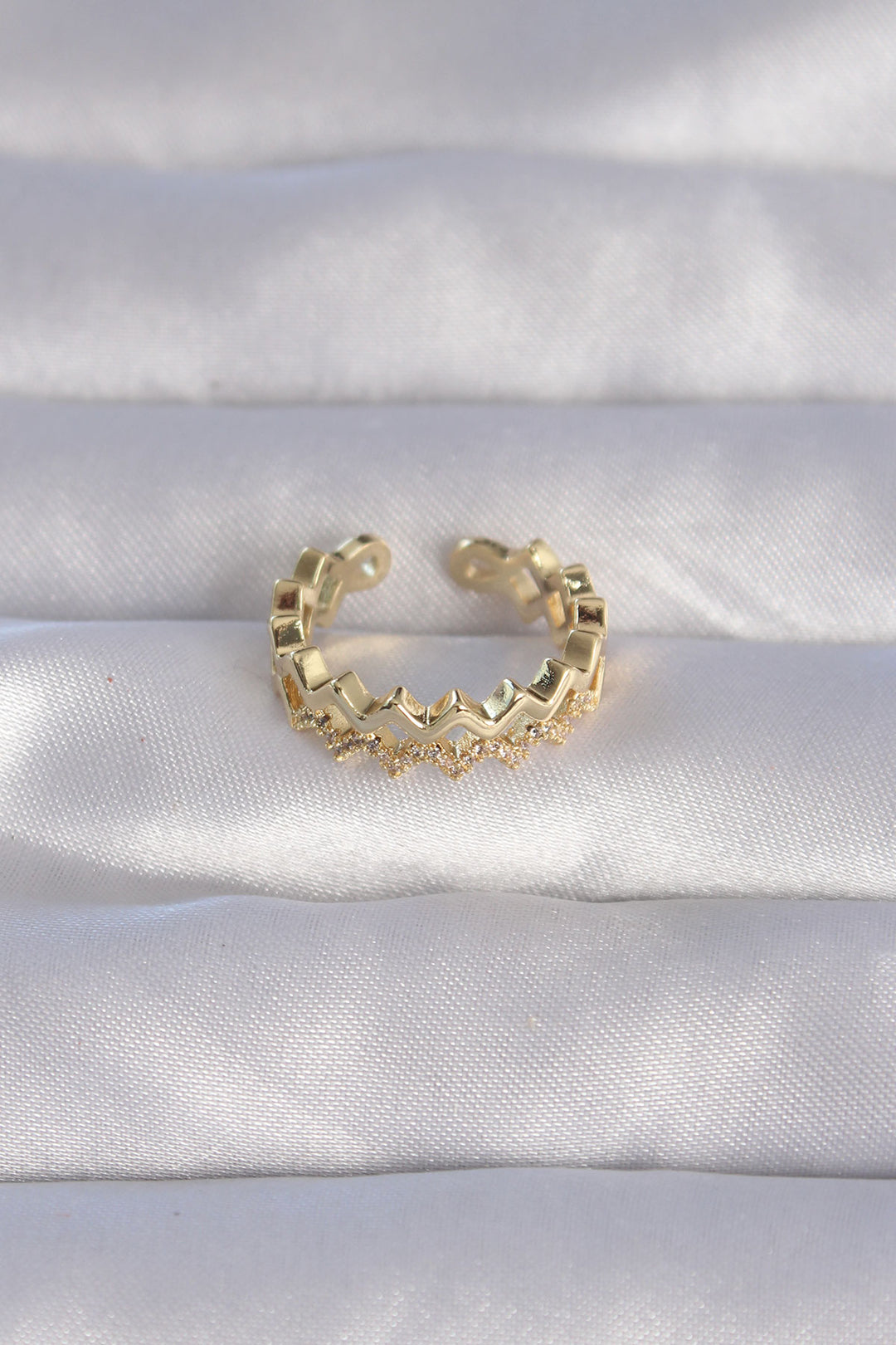 EBJ Adjustable Ring with Rice Gold Color Zircon Stone Zigzag Model - Coventry