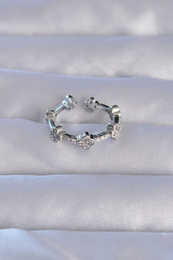 EBJ Adjustable Ring with Clover Design with Rice Silver Color Zircon Stone - Las Palmas