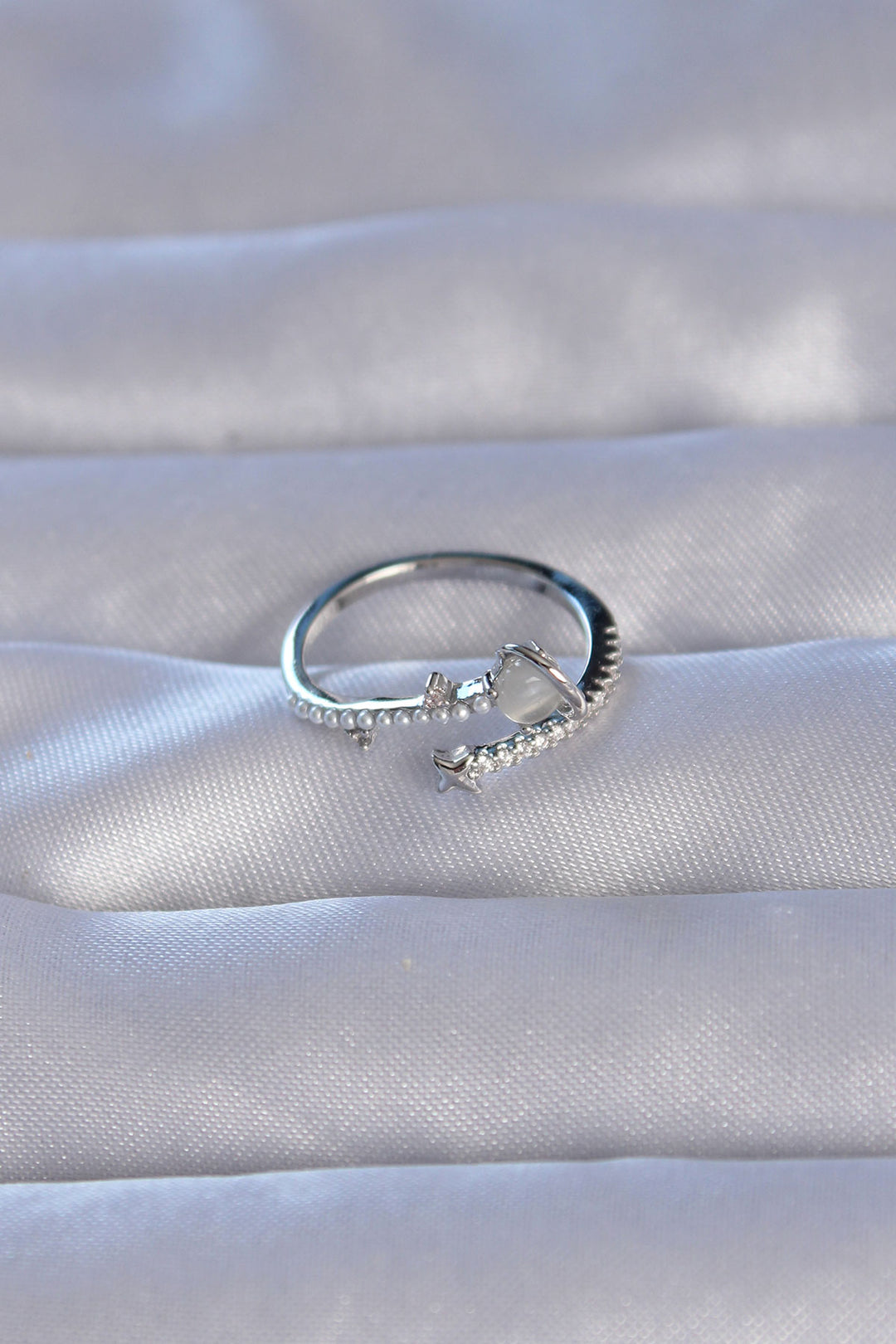 EBJ Adjustable Ring with Rice Silver Color Zircon Stone and Pearl Saturn Model - Kailua