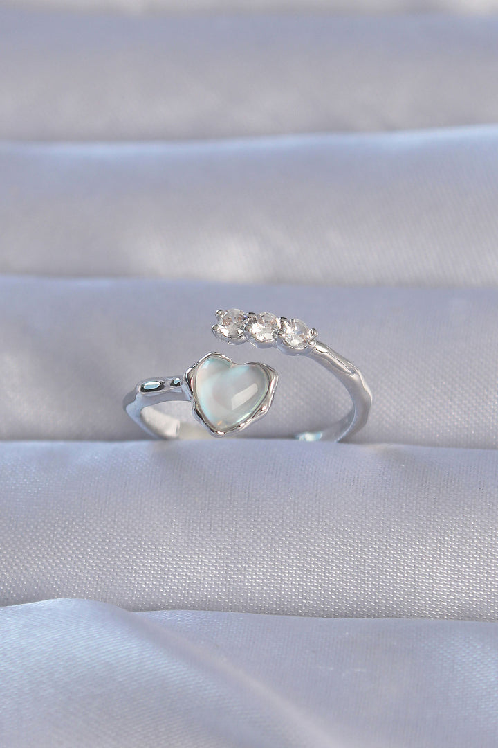 EBJ Adjustable Ring with Rice Silver Color Zircon Stone and Mother of Pearl Heart Model - Irving