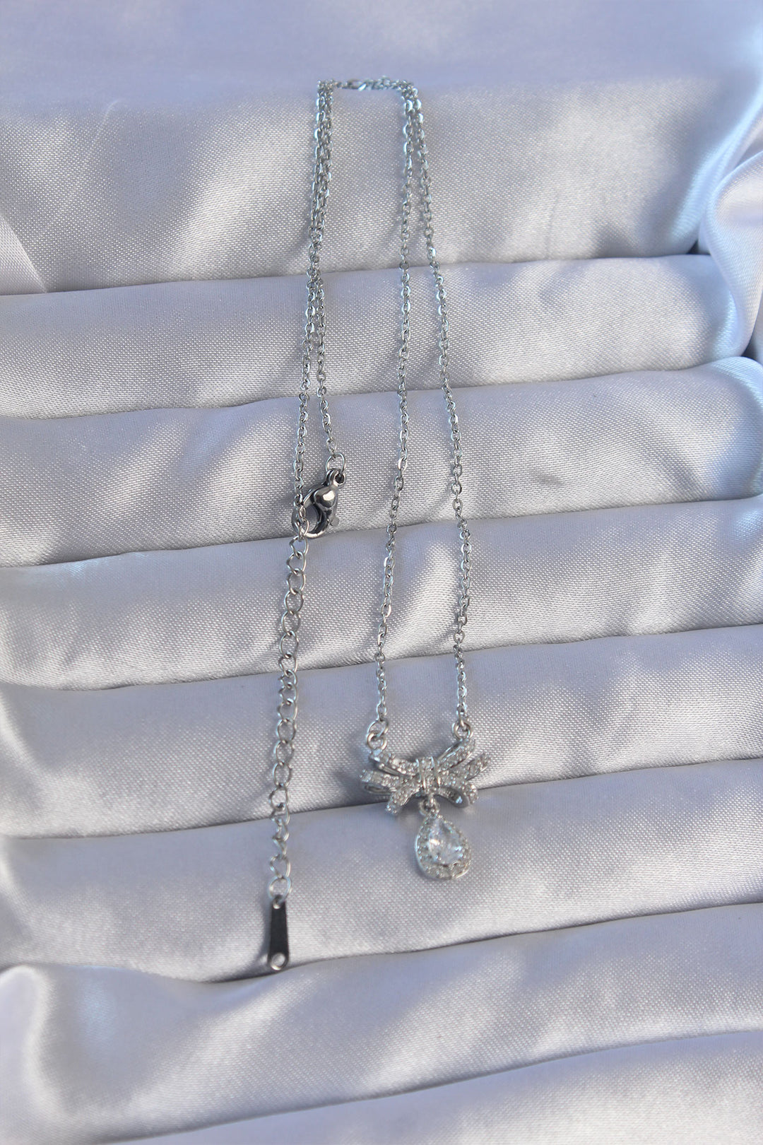 EBJ 316L Stainless Steel Chain Silver Color Zircon Stone Drop Detail Bow Model Necklace - Béziers