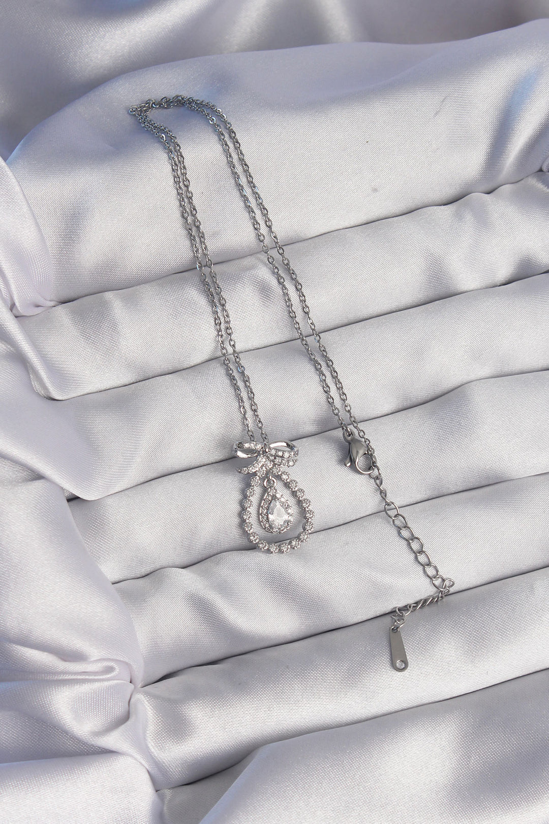EBJ 316L Stainless Steel Silver Color Bow Detail Zircon Stone Drop Model Necklace - Dresden