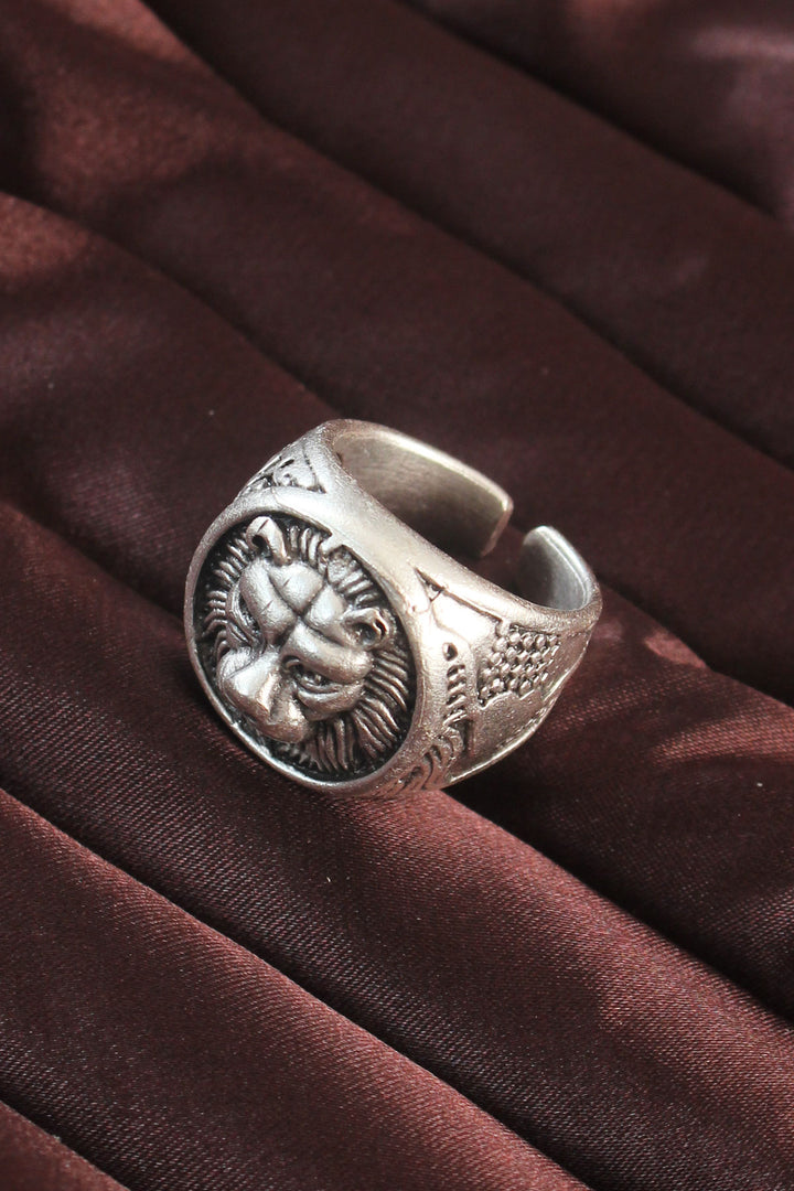 EBJ Silver Color Lion Shaped Adjustable Men's Ring - Fontana
