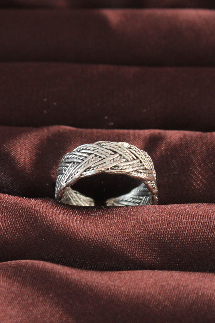 EBJ Silver Color Adjustable Knitted Pattern Men's Ring - Bowie