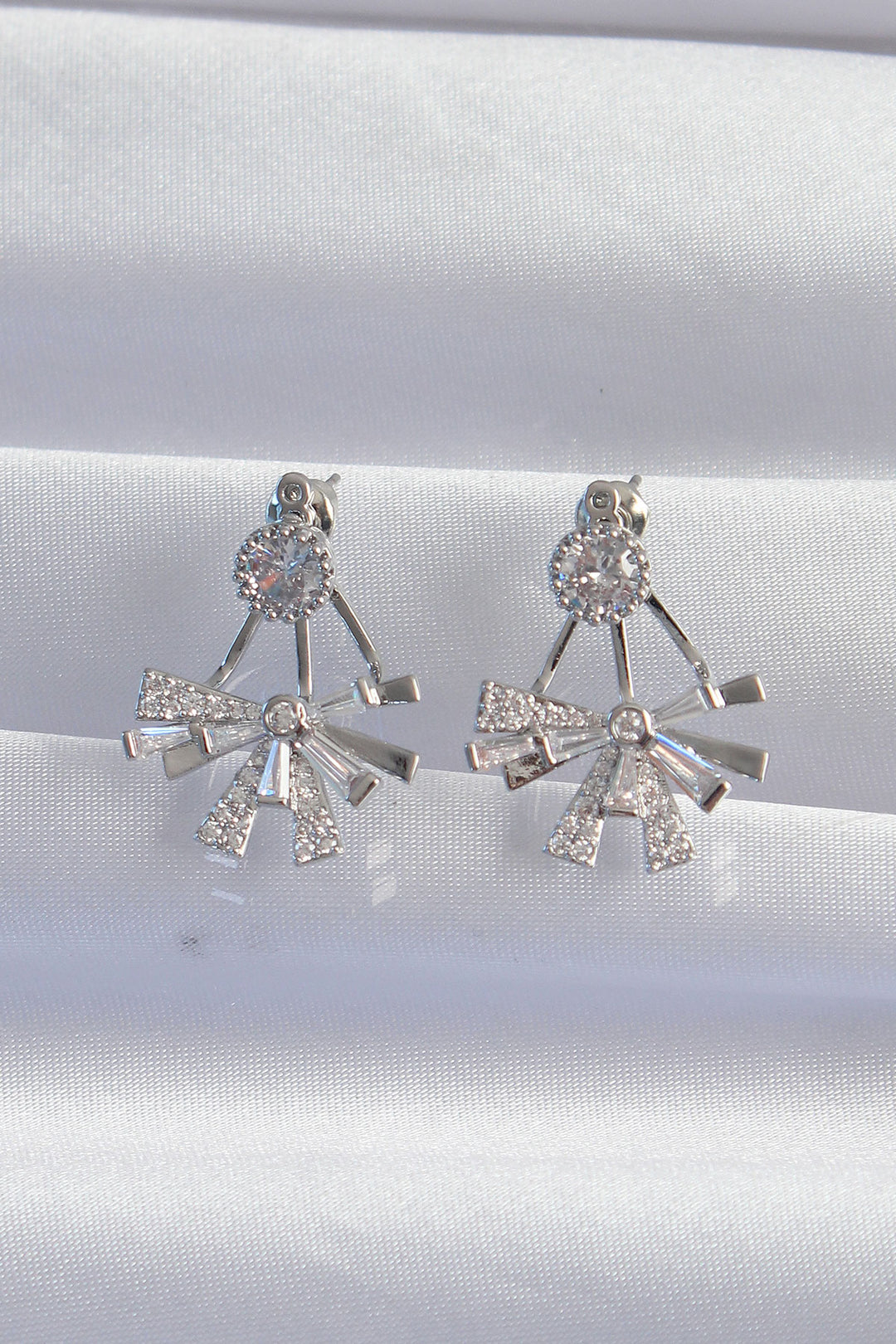 EBJ Rice Silver Color Zircon Stone Flat Bow Model Earring - Carson City