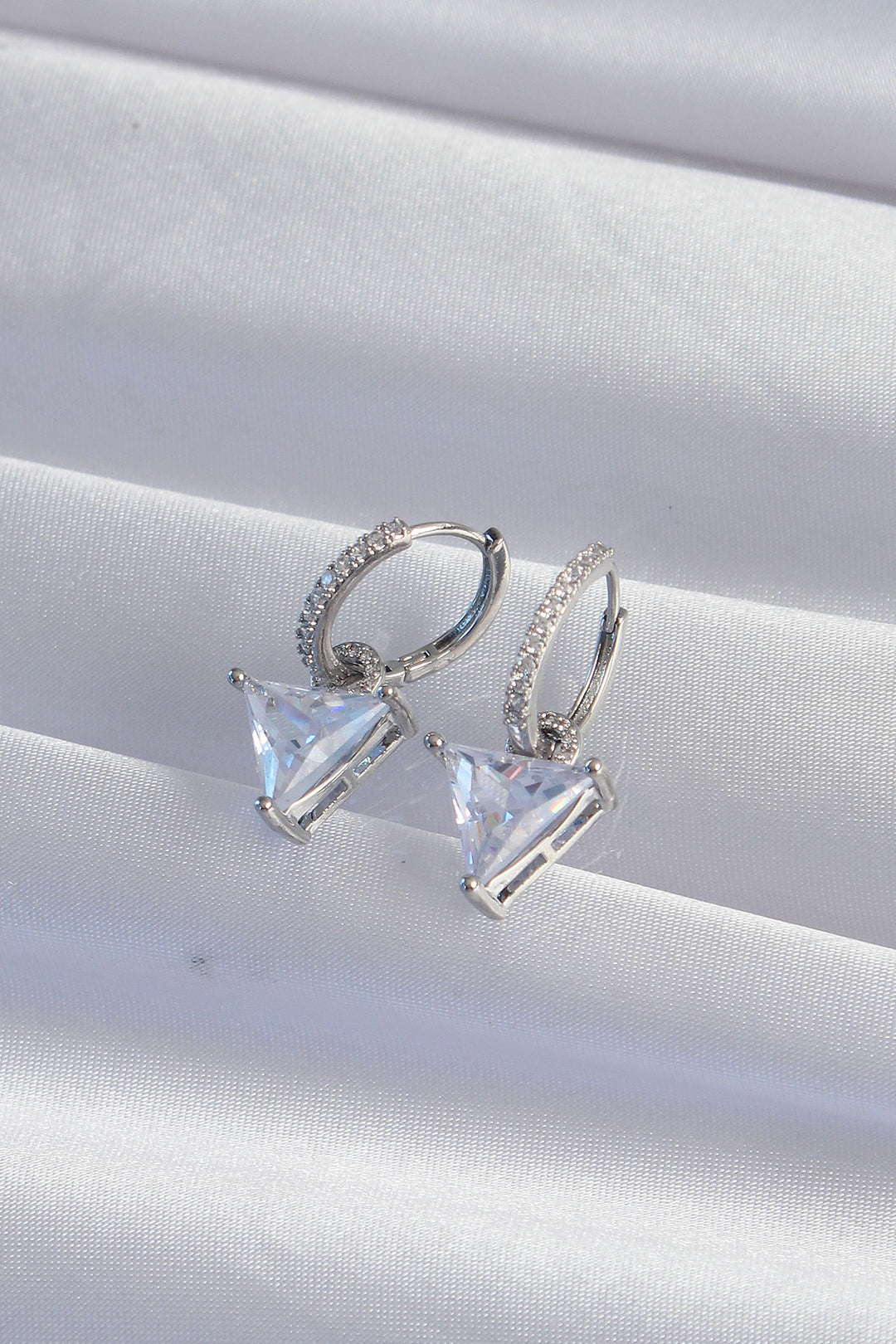 EBJ Rice Silver Color Triangle Earrings with Zircon Stone - Novi