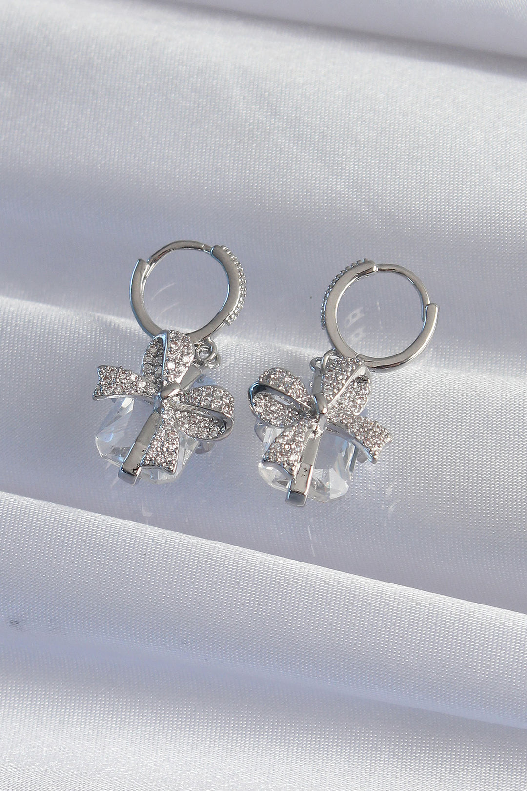 EBJ Silver Color Large Zircon Stone Bow Model Hoop Earring - Fontenay-sous-Bois