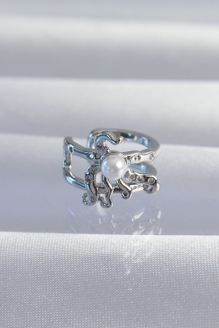 EBJ Rice Silver Color Pearl Octopus Earcuff Earring - Coesfeld