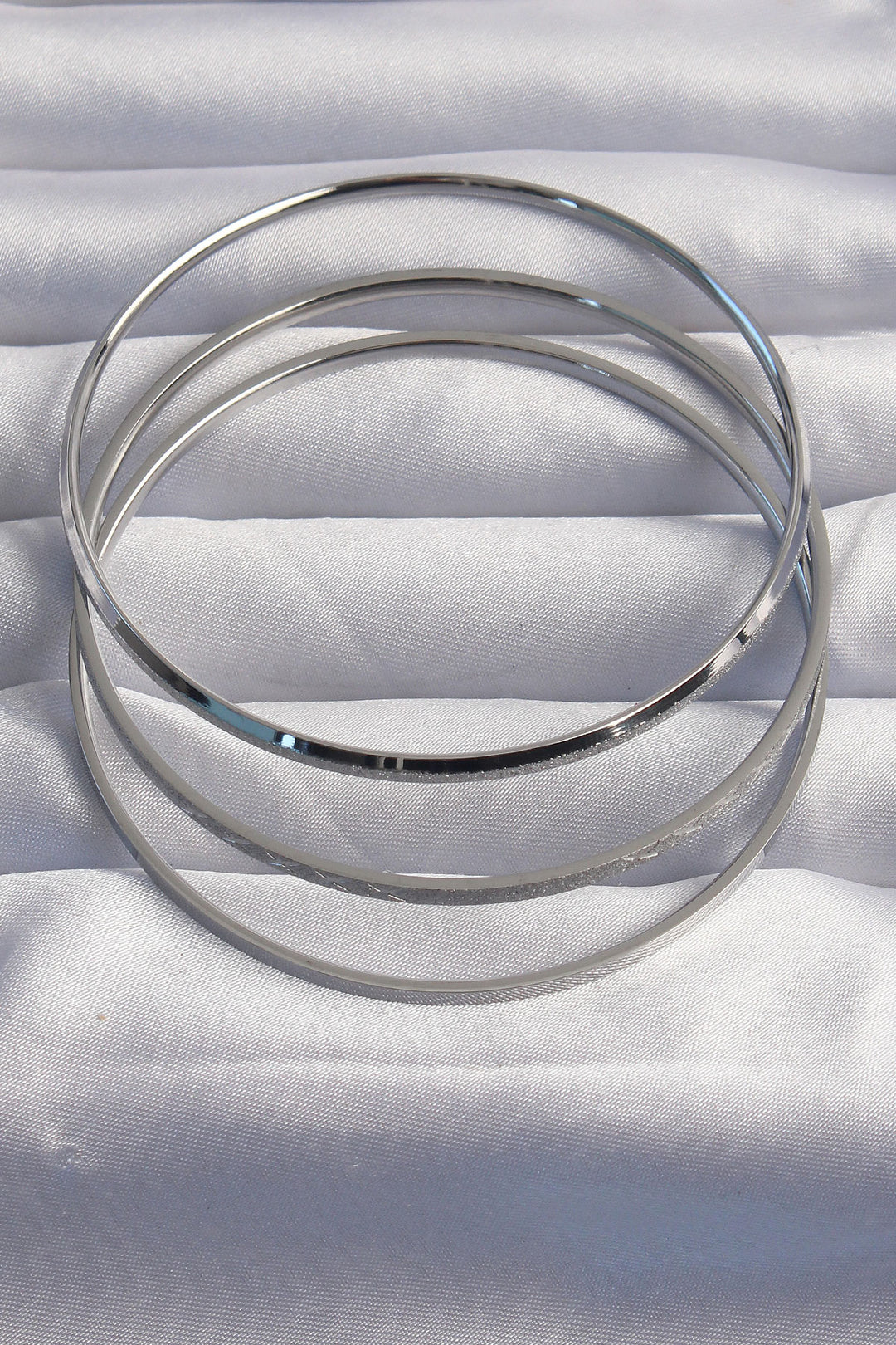 EBJ 316L Steel Silver Color Glittery X Model 3-Piece Ajda Bracelet - Swadlincote
