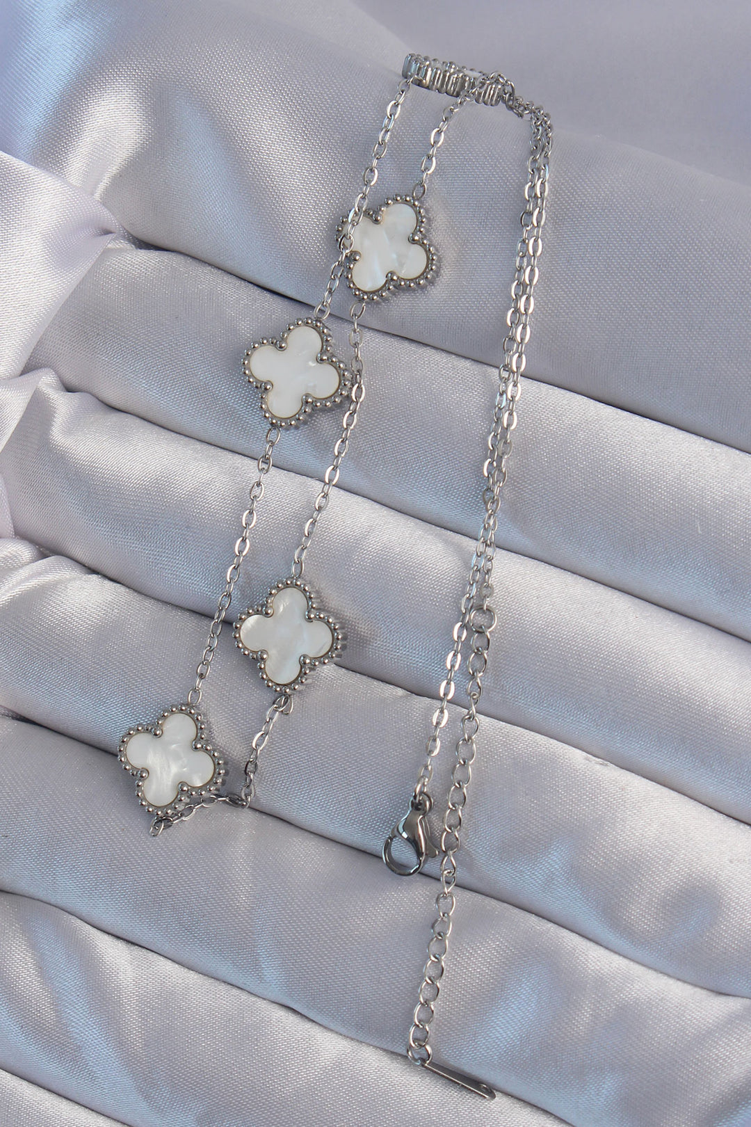 EBJ 316L Stainless Steel Silver Color White Mother of Pearl Clover Necklace - Montrouge