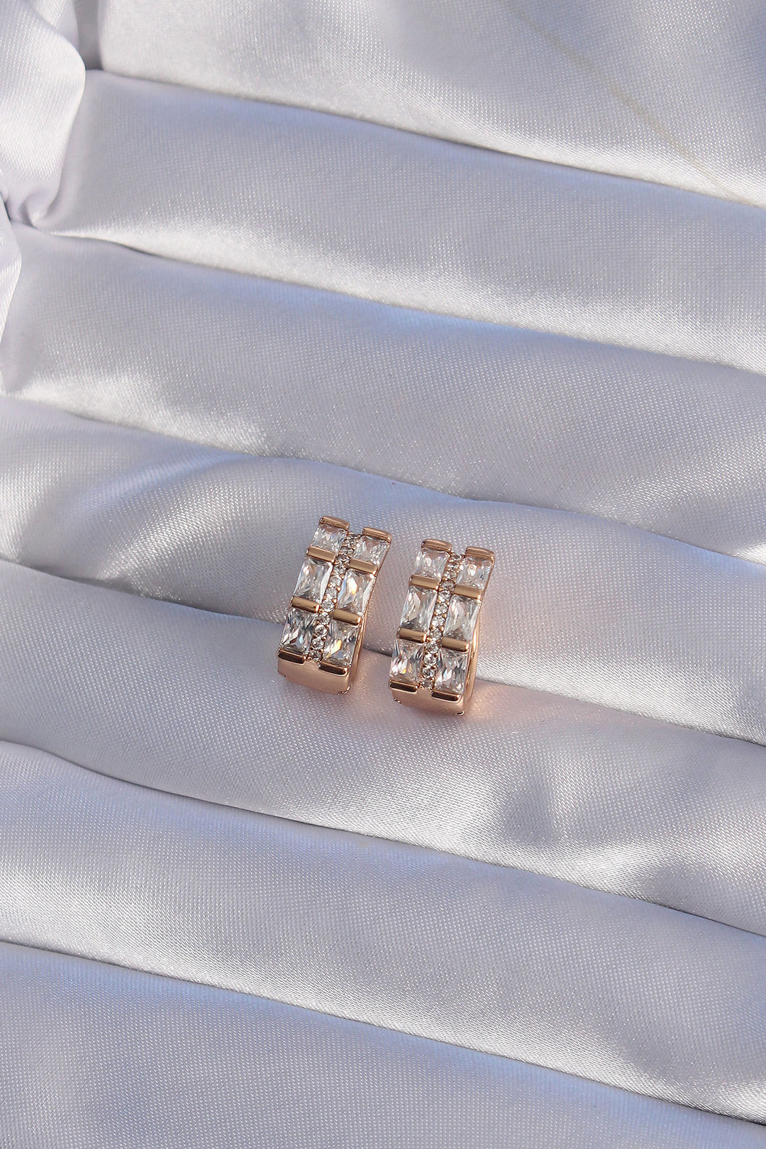 EBJ XUPİNG Rose Color Baguette Stone Patterned Hoop Earring - Aulnay-sous-Bois