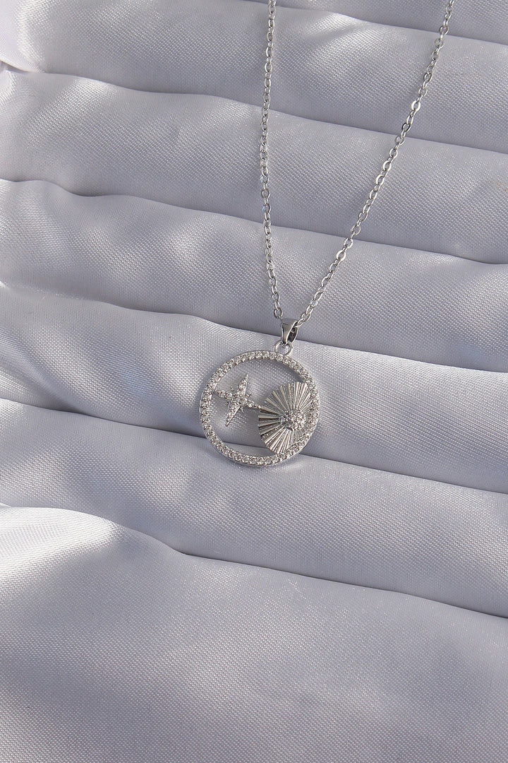 EBJ 316L Stainless Steel Chain Silver Color Zircon Stone Star Shaped Oval Pendant - Tlajomulco de Zúñiga