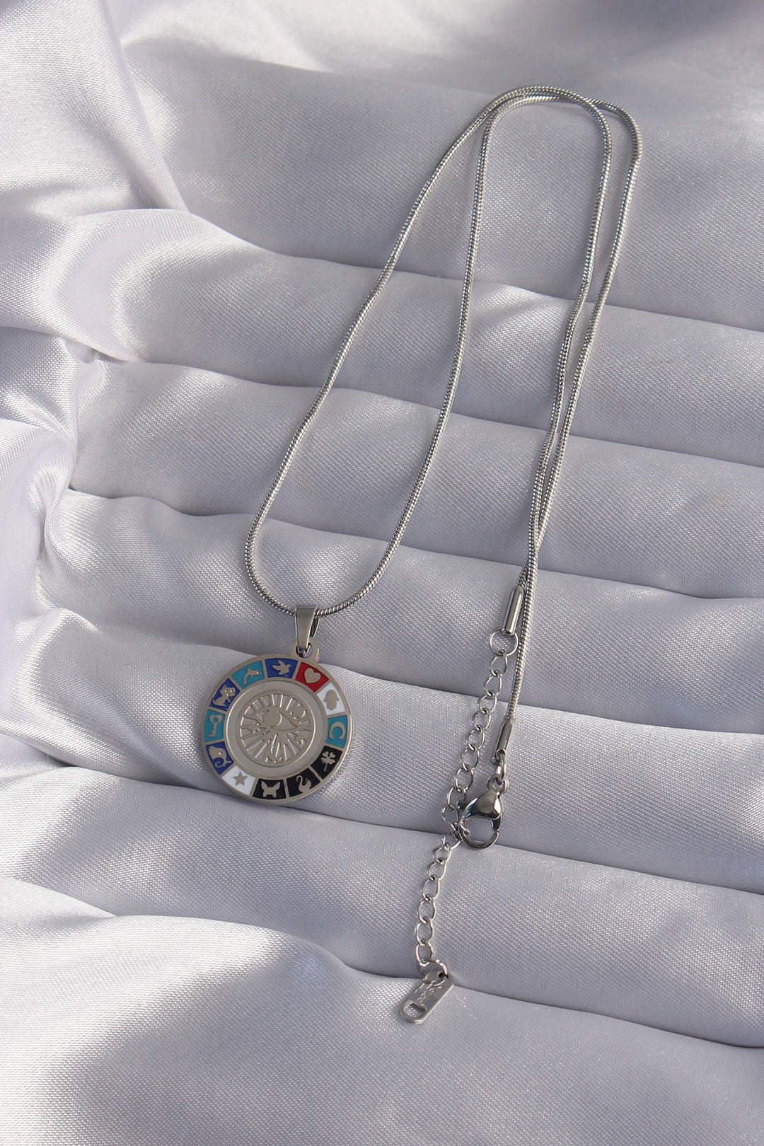 EBJ 316L Stainless Steel Chain Silver Color Eye-themed Pendant Lucky Necklace - Weert